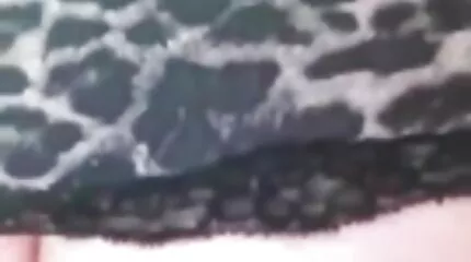พรเอาเมียเย็ดกับเพื่อนบนเตียง ดู วีดีโอ โป๊