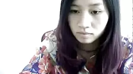 แสดงให้เห็นถึงหน้าอกที่สวยงามและความสุขอื่น ดู วีดีโอ คลิป โป๊ ๆ
